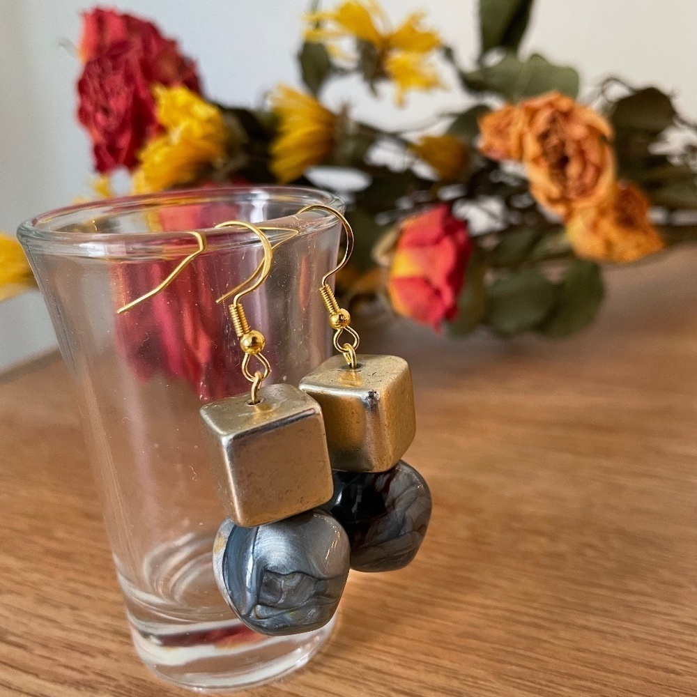 Cloudy Blue Gold Earrings